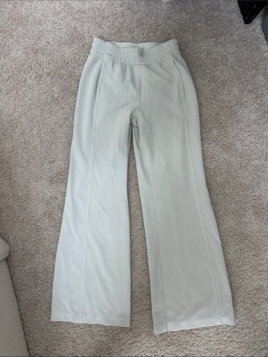 lululemon athletica Pants - Lululemon Wide Leg Pants - ULTRA COMFY! Size 6
